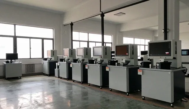 技术外包服务中性能与适用条件的平衡策略